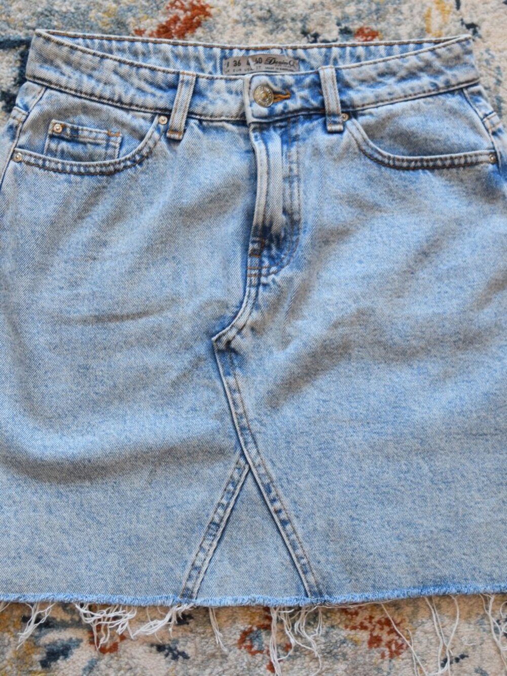 Denim Co Light Wash High Waisted Frayed Hem Denim Mini Skirt US 4